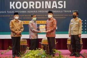 Buka Rakor GTRA, Gubernur Rohidin Minta Lahan Konflik dan HGU Habis Masuk TORA