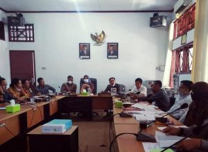 Dewan Sesalkan Insiden Pencopotan Nopol Mobnas Ketua Dewan