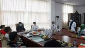 Delapan Dokter Diapresiasi Bupati Lismidianto