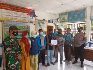 Pemdes Perugaian bagikan BLT- DDTahap 8 dan 9