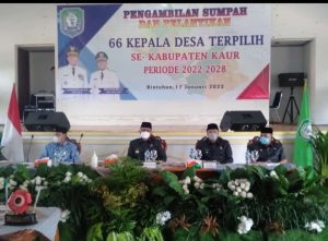 Bupati Kaur Lantik Kepala Desa, Lismidianto : Semoga Amanah