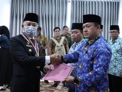 Lantik Eselon II dan III, Bupati Gusnan Beri Rumus Dalam Bekerja Serta Segera Pahami Tupoksi