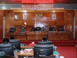 DPRD BS Gelar Rapat Paripurna Agenda Penyampaian Nota Pengantar Bupati Terhadap Raperda Tentang Perubahan APBD TA 2022