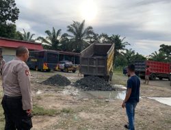 Polres dan FMM Mukomuko Gotong Royong Perbaiki Tempat Parkir