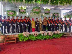 Kapolres Mukomuko Hadiri Pesta Pernikahan Anggotanya