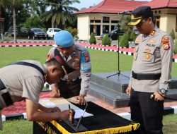 Kapolres Mukomuko Pimpin Serah Terima Jabatan Kasat Binmas dan Kapolsek Penarik