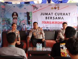 Polres Mukomuko Adakan Jumat Curhat Bersama Pedagang Pasar