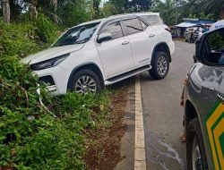 Usai Jelajah Alam, Mobil Wabup Wasri Mengalami Kecelakaan