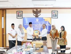 Wagub Rosjonsah Serahkan Laporan Keuangan 2022 ke BPK