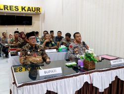 Bupati Lismidianto Hadiri Rapat Kesiapan Mudik Bersama Kapolres Kaur