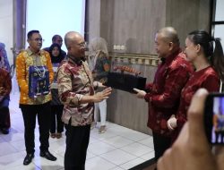 Pisah Sambut Kapolres, Begini Pantun Bupati Gusnan Mulyadi