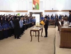 Hamka Sabri Lantik Pejabat Fungsional Tertentu