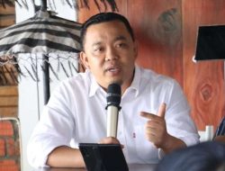 Dempo Xler: Segera Usut Proyek Stadion Mini