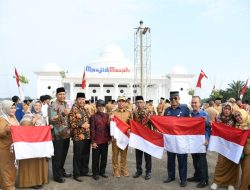 Ayo Sukseskan Gerakan Pembagian 10 Juta Bendera Merah Putih