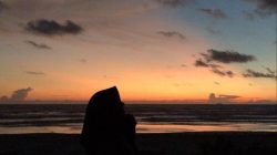 Seftia: Pantai Cantik dengan Hiasan Pelastik