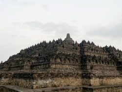 Arkeolog Tolak Pemasangan Chatra Borobudur, Ini Penjelasan Kemenag