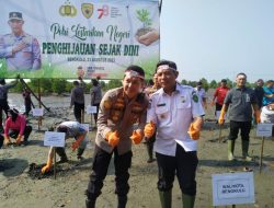Wawali Ikut Tanam 2.000 Bibit Mangrove di Teluk Sepang
