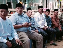 Bersama Bupati Kaur, Kepala Bappeda Jenguk Warga Terkena Musibah