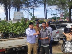 Tingkatkan Kesejahteraan Masyarakat, Dempo Xler Gencarkan Program Pemberian Bibit Buah Jambu