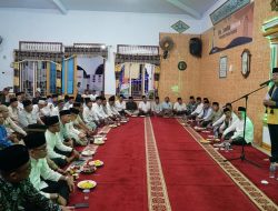 Safari Ramadhan 1445 H Pemprov Bengkulu, Gubernur Rohidin Serahkan Hibah untuk Masjid Al-Falah Lebong