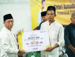Pemprov Bengkulu Serahkan Bantuan untuk 10 Masjid di Kaur pada Safari Ramadhan Perdana