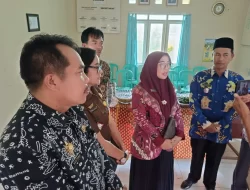 Sekda Kepahiang Bersama Kepala BPN Kepahiang Bagikan 235 Persil Sertifikat Kepada Warga Kelurahan Dusun Kepahiang