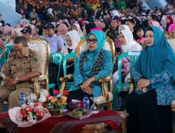 Bunda PAUD Hartini Syamsul Hadiri Langsung Pelepasan Peserta Didik PAUD se-Kabupaten Rejang Lebong