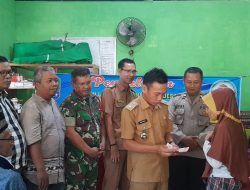 Dipimpin Kades Mentiring, BLT-DD Dibagikan Langsung Tiga Bulan