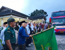 Gusnan Mulyadi Lepas CJH Bengkulu Selatan