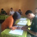 Pemdes Lubuk Ubar Salurkan BLT Tahap II kepada 29 KPM Lansia dan Sakit Menahun