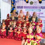 RA Al-Mustaqim Gelar Haflah Akhirussanah dan Pentas Seni Angkatan VII: Tumbuhkan Generasi Qur’ani Berjiwa Kreatif