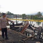 Usai Keributan, Warung Tuak di Desa Pahlawan Hangus Terbakar