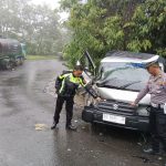 Kecelakaan di Tikungan Desa Pelalo, Penumpang Angkot Tewas Terjepit