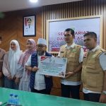 Gubernur Bengkulu Serahkan Bantuan Rp1 Miliar untuk Korban Bencana di Aceh
