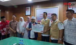 Gubernur Bengkulu Serahkan Bantuan Rp1 Miliar untuk Korban Bencana di Aceh