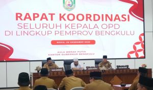 Gubernur Helmi Hasan Apresiasi Kinerja OPD dalam Rapat Evaluasi Program 2025