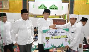 Safari Ramadahan, Bupati Kaur Salurkan Bantuan