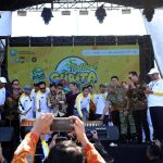 Ketua DPRD Januardi Ikut Meresmikan Festival Gurita Kaur tahun 2026