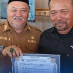 Pemkab Bengkulu Selatan Beri Penghargaan Perusahaan PKS Yang Taat Bayar