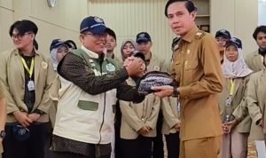 Mahasiswa UGM KKN di Kaur, Bupati Titip Misi Wujudkan Daerah Bebas Sampah