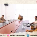 Bupati Kaur Didampingi Kadis Dinkes Rakor Terkait Evaluasi Pelayanan Kesehatan